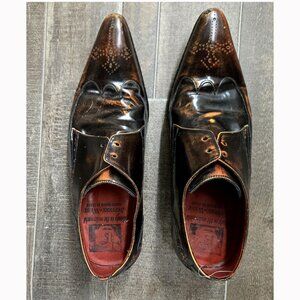 STYLISH JEFFREY WEST WINGTIP SHOES. GREAT COLOR. RARE FIND. EXCELLENT CONDITION.